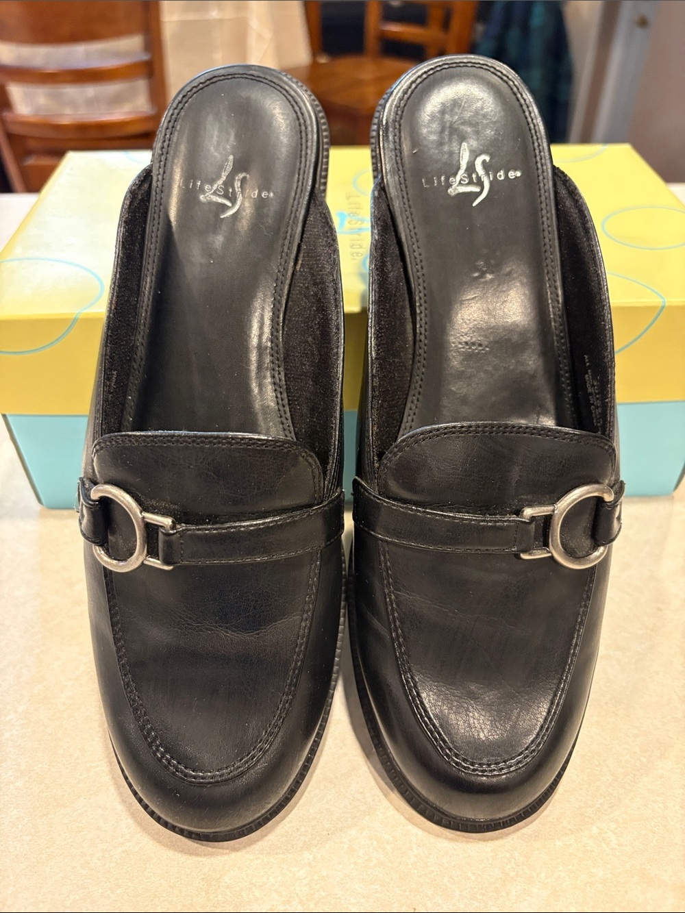 Life Stride Black Leather Slip-On Mules with Silver Accent women’s size 8 medium